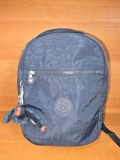 Mochila Kipling Challenger Azul Oscuro Pequeña Viaje Mono Dije Nueva con Etiquetas