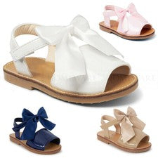 Sandalias con lazo españolas para niñas charol brillante estilo menorquín bebé blanco rosa camel Reino Unido
