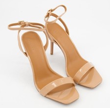 Sandalias de tacón Asos Design beige charol Neva apenas hay Reino Unido 11