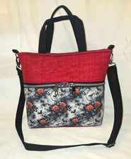 Bolso de mano de Halloween murciélagos y rosas hecho a mano