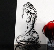 Arte de pared de metal negro para mujer arrodillada escultura moderna decoración del hogar dormitorio 38 cm