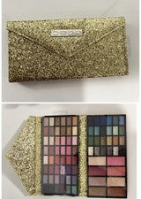 BEBE 80 piezas Beauty Clutch Maquillaje Set - Sombras de Ojos, Rubores, Iluminadores, Bronceadores