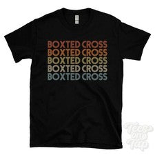 CAMISETA ESTILO RETRO REPETIDA CRUZ EN CAJA para hombre y mujer Reino Unido top name regalo