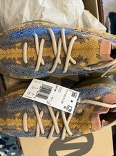 Talla 5.5 - Adidas Yeezy Boost 380 Azul Avena No Reflectante Q47306