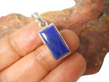 Colgante de piedras preciosas de plata de ley 925 rectangular azul de lapislázuli