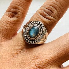 Anillo de plata de ley 925 ovalado de piedras preciosas de labradorita hecho a mano 100 % genuino
