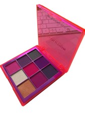 Paleta de sombras Revolution Makeup Revolution Neon 9 Pan vibraciones de fiesta 11,25 g nueva en caja