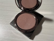 Polvo compacto prensado GIRLACTIK Face Glow en LUSTRE tamaño completo nuevo en caja