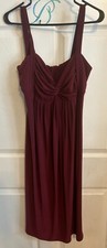 VESTIDO METRO 7 MUJER SUPER SUAVE COLOR VINO IMPERIO CINTURA POLIÉSTER TALLA M NUEVO SIN ETIQUETAS