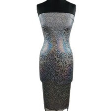 Nuevo con etiquetas Vestido ceñido al cuerpo de moda Nova para mujer halo plateado sin tirantes A Shimmer Frenzy M