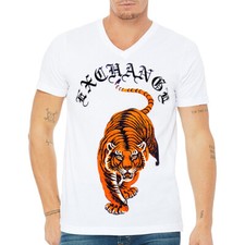 CAMISETA BLANCA CUELLO EN V NUEVA CON ETIQUETAS WALKING TIGER MAJESTIC ANIMAL 3D EXCHANGE MODA PARA HOMBRE