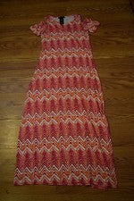 Nuevo con etiquetas Maxi Vestido Para Mujer DESIGN HISTORY Rosa Magic Chevron Hombro Frío Talla Pequeña