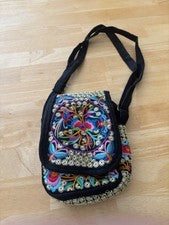 Cartera Bandolera Estilo Mexicano Bordada 4 Bolsillos Forrada Pájaro del Paraíso