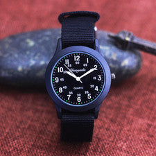 Reloj de pulsera analógico de cuarzo nuevo para niños y niños de acero inoxidable de moda