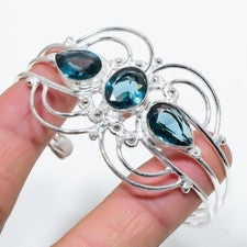 Brazalete ajustable de plata de ley 925 hecho a mano con piedras preciosas de topacio azul Londres