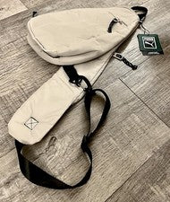 PUMA MYRAID Elegante Bolso Bandolera Mochila Completa Sin Usar Con Etiquetas