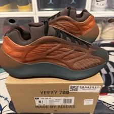 Adidas Yeezy 700 V3 Cobre Desvanecido Marrón/Negro/Gris Zapatillas bajas GY4109