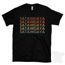 CAMISETA SATAWIJAYA ESTILO RETRO REPETIDO Hombre y Mujer Novedad Genial Nombre Regalo