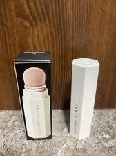 Cepillo corrector y contorno portátil Fenty Beauty de Rihanna #150 NUEVO EN CAJA