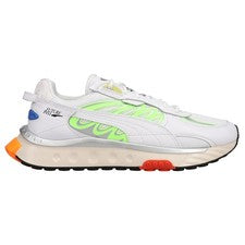 Zapatillas informales PUMA Wild Rider Tecno con cordones para hombre verdes y blancas 38159603