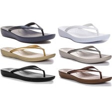 Sandalia Fitflop Iqushion ergonómica de espuma de aire de alto rebote para mujer dorada Reino Unido 3-8