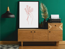Mano con ramo de flores florales 2024 boho hippie simple hogar decoración pared impresión