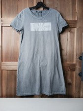 Vestido Camiseta para Mujer Calvin Klein Gris Piedra Manga Corta Logo Talla Grande Y2K
