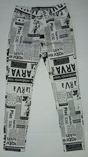 Pantalones de mezclilla ajustados ajustados de moda 29x30 con estampado de periódico para hombre