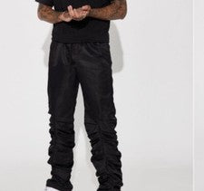 Pantalones de nailon apilados de moda Nova para hombre talla S negros