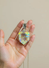 Colgante de piedras preciosas de plata maciza 925 corte elegante místico bicolor natural GIE de 110 quilates