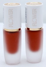 2 x Flower Beauty by Drew Perfect Pout Color de labios mate suave en icono Rojo verdadero