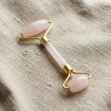 Rodillo facial de cuarzo rosa | Herramienta natural para el cuidado de la piel | Masajeador facial de piedra rosa