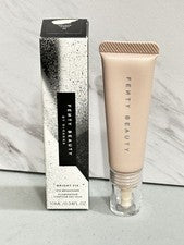 FENTY BEAUTY BRIGHT FIX ABRILLANTADOR DE OJOS Y CORRECTOR - Marfil Dorado (Tamaño Completo)