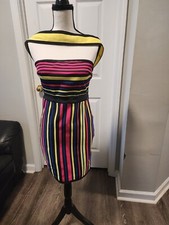 Vestido para mujer Wow Couture a rayas múltiples con vendaje al hombro talla grande