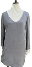 Vestido túnica boho Swell para mujer gris manga campana rosarito detalle ganchillo talla M L