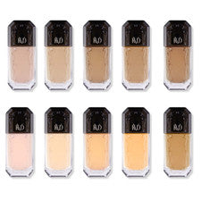 Base en suero de cobertura completa KVD Kat Von D Good Apple 1,01 oz - Elige el tono