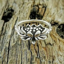 Anillo Flor Loto - Plata de Ley 925 - Tallas 5-9 - Elegante y Delicado...