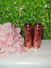 2 ~ Lápiz labial hidratante Flower Beauty Perfect Pout color de labios baya-más