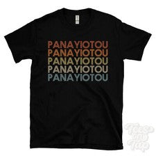 CAMISETA PANAYIOTOU ESTILO RETRO REPETIDO Hombre y Mujer Novedad Genial Nombre Regalo