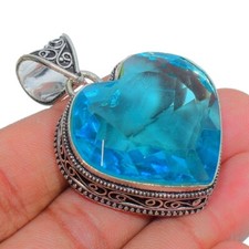 Colgante de piedra preciosa de topacio azul suizo hecho a mano joyería de plata de ley 925 corte corazón