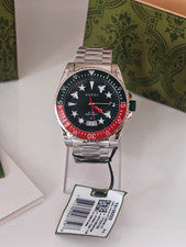 Montre Gucci Dive YA136222 à quartz pour homme cadran vert