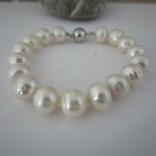 Pulsera 21cm Barroco Verdadero Cuentas Grandes 12mm Blanco con Cierre Magnético