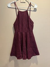 Mini Vestido Windsor Para Mujer Borgoña Encaje Estilo Halter Nuevo con Etiquetas Talla Pequeña