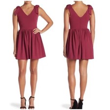 Vestido de crepé Love Ady para mujer cuello en V sin mangas detalle de lazo talla M