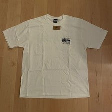 Camiseta Stussy Stock New York Blanca 2025 (Nueva Con Etiquetas) (TODAS LAS TALLAS DISPONIBLES) ✅
