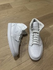 Talla 10.5 - Air Jordan 1 2019 Mid Triple White 554724-129