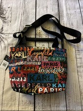 Bolso de Mano Karl Lagerfeld Negro con Diseño Gráfico Urbano
