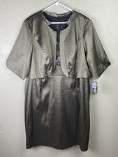Nuevo con etiquetas Conjunto de chaqueta y vestido para mujer Le Bos gris y lavanda talla 20 de diseñador