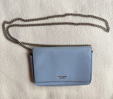 CADENA BANDOLERA KATE SPADE NEW YORK AZUL ACIANO PLATA