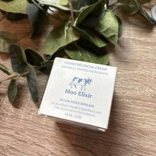 Crema hidratante facial hidratante Moo Elixir en caja cuidado de la piel a base de sebo 